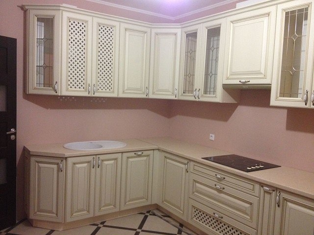 Белый кухонный гарнитур-Кухня МДФ в ПВХ «Модель 394»-фото1