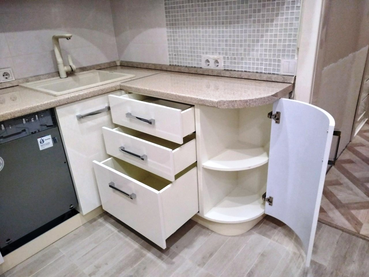 Белый кухонный гарнитур-Кухня МДФ в ПВХ «Модель 532»-фото6