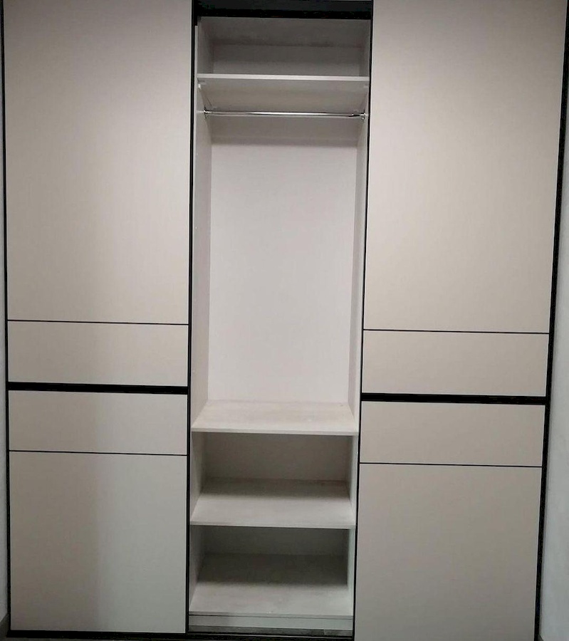 Встроенные шкафы-Встроенный шкаф-купе на заказ «Модель 37»-фото3